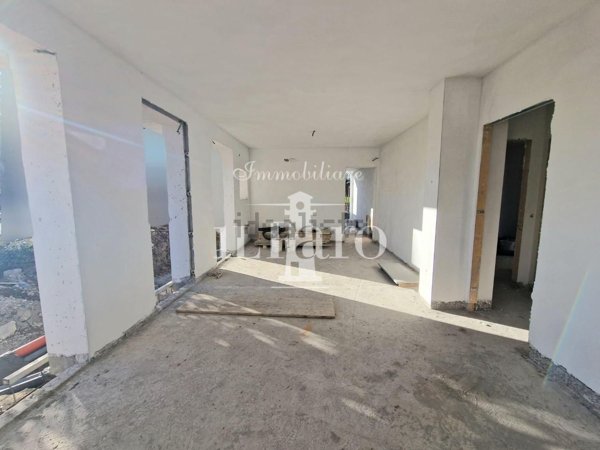 casa indipendente in vendita a Campi Bisenzio