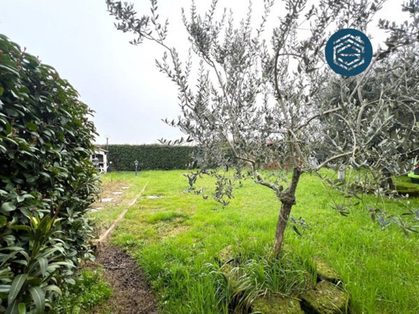 appartamento in vendita a Campi Bisenzio in zona La Madonnina