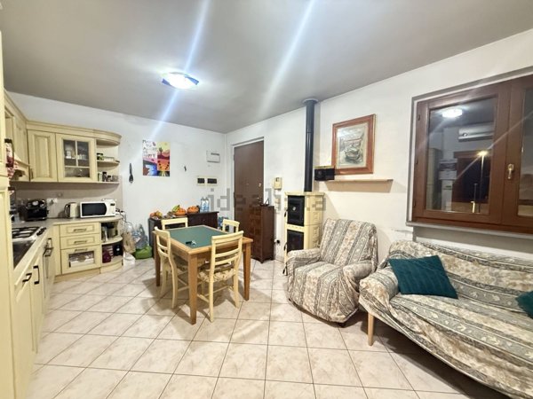 appartamento in vendita a Campi Bisenzio in zona Il Rosi