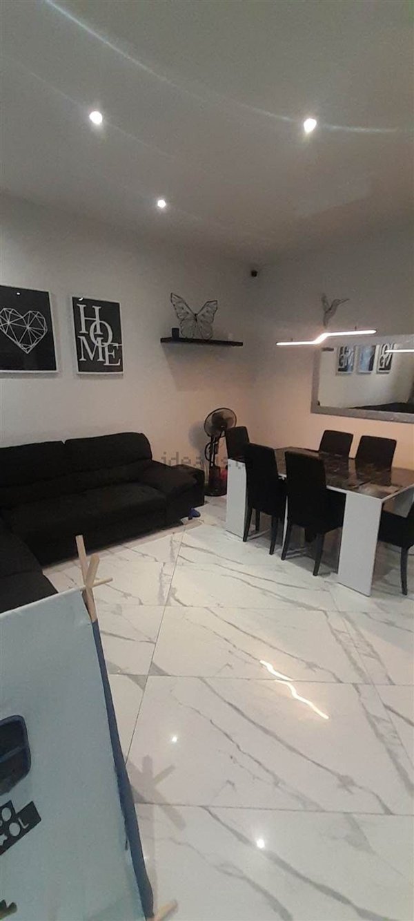 casa indipendente in vendita a Campi Bisenzio