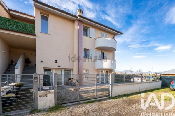 casa indipendente in vendita a Campi Bisenzio in zona Sant'Angelo a Lecore