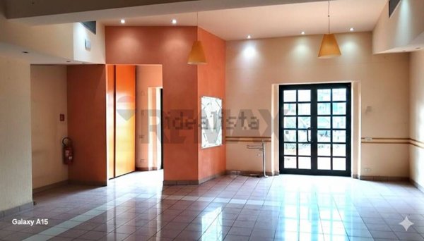 negozio in vendita a Campi Bisenzio in zona Capalle