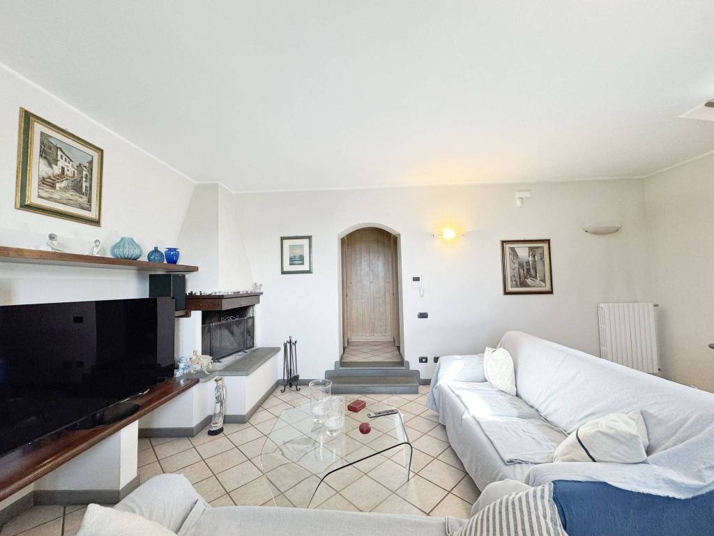 casa indipendente in vendita a Campi Bisenzio in zona San Piero a Ponti