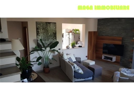 casa indipendente in vendita a Campi Bisenzio in zona San Donnino
