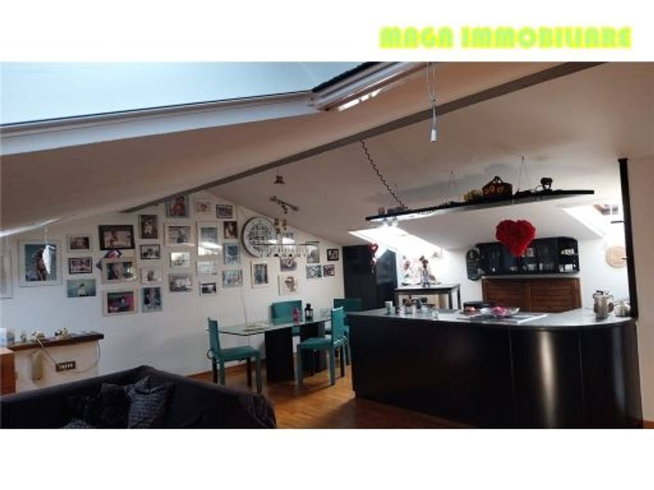 casa indipendente in vendita a Campi Bisenzio