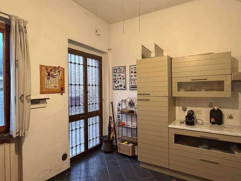 casa indipendente in vendita a Campi Bisenzio