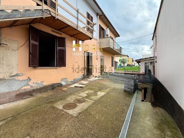 appartamento in vendita a Campi Bisenzio