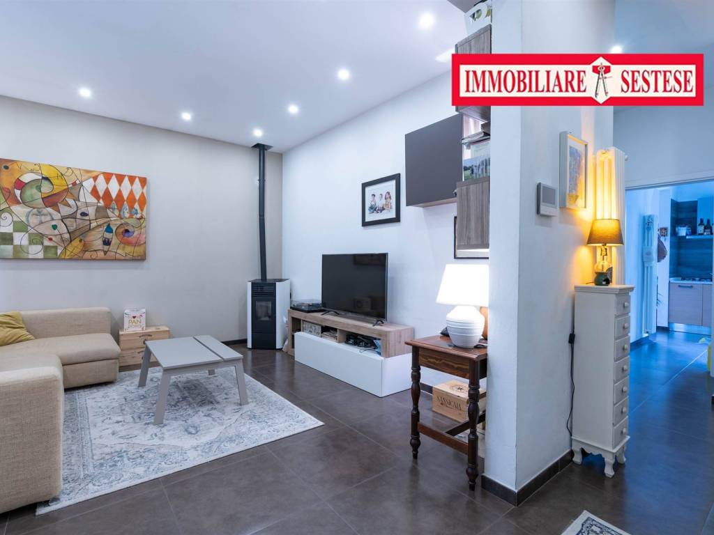 casa indipendente in vendita a Campi Bisenzio