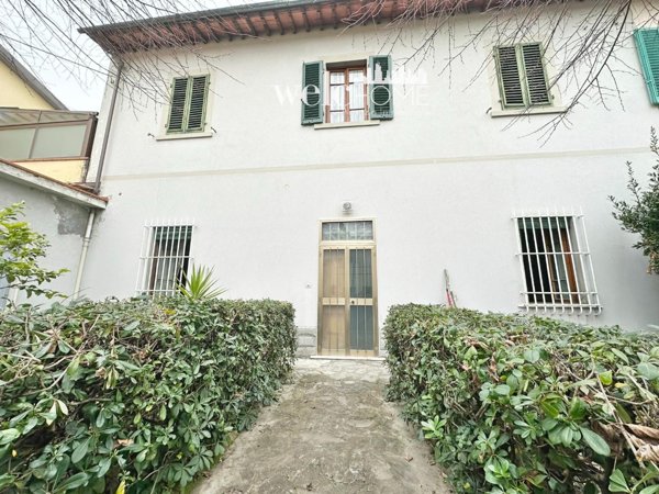 casa indipendente in vendita a Campi Bisenzio