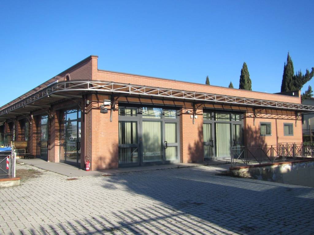 ufficio in vendita a Campi Bisenzio