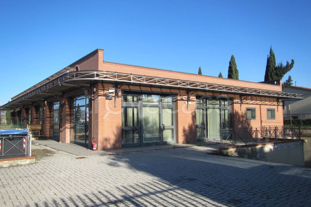 ufficio in vendita a Campi Bisenzio in zona Case Buffini