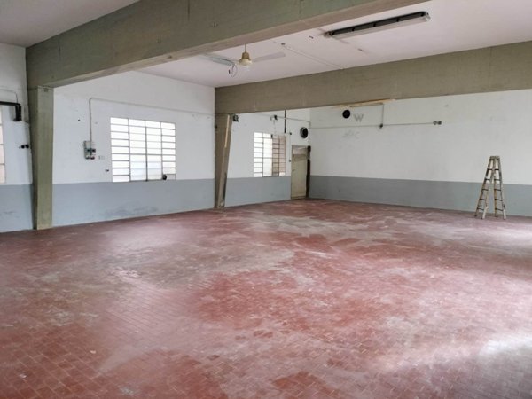 ufficio in vendita a Campi Bisenzio