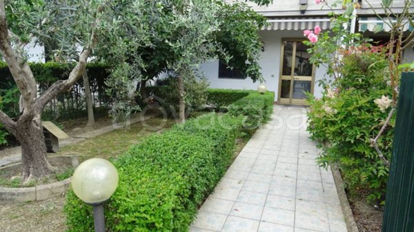 casa indipendente in vendita a Campi Bisenzio in zona San Piero a Ponti