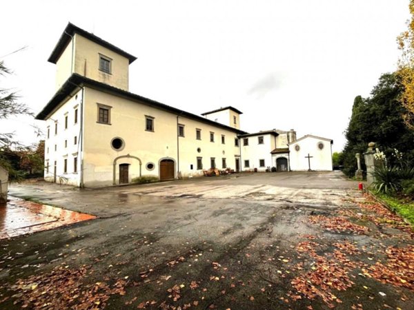 villa in vendita a Campi Bisenzio