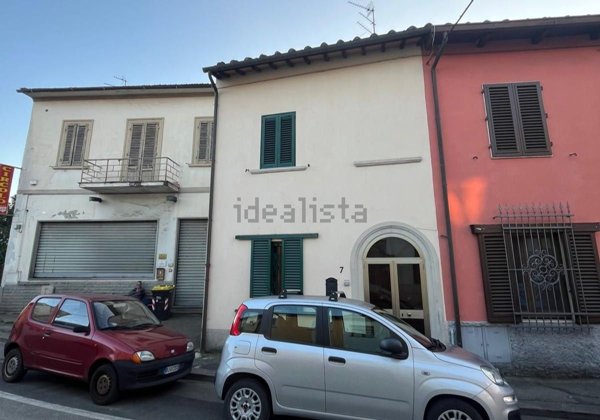 casa indipendente in vendita a Campi Bisenzio