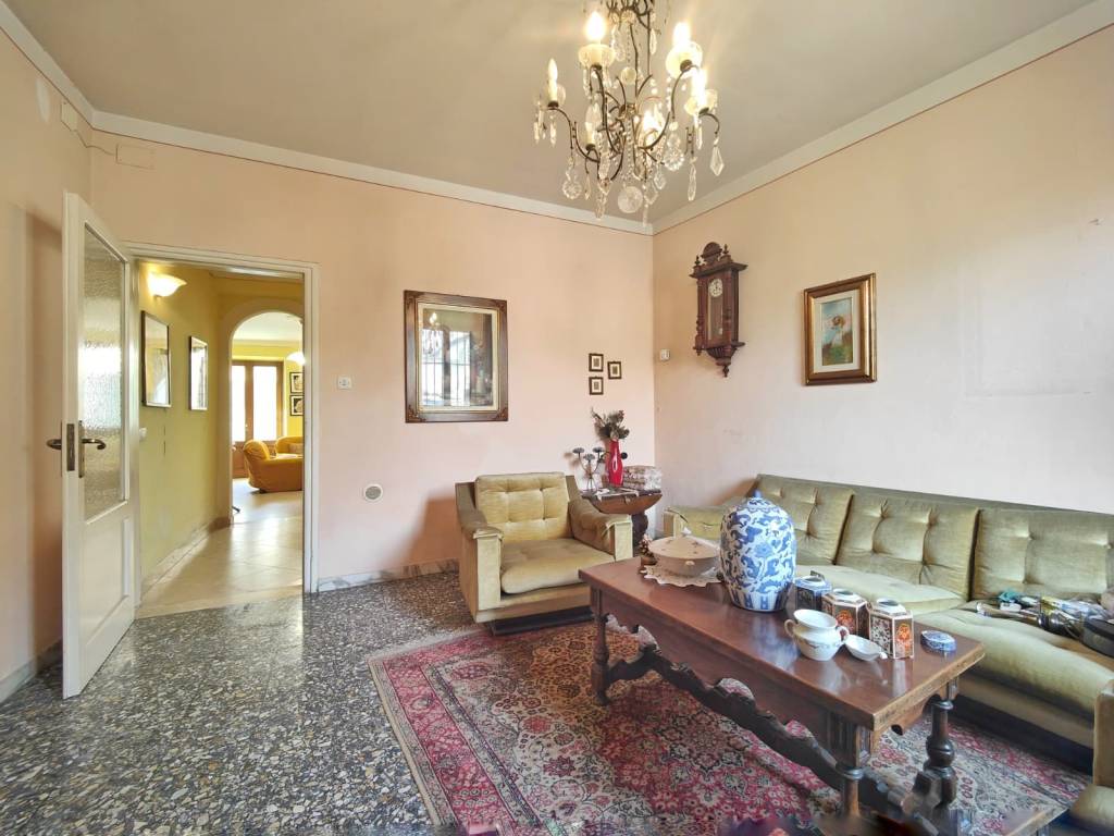 casa indipendente in vendita a Campi Bisenzio in zona San Donnino