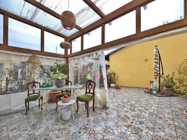 casa indipendente in vendita a Campi Bisenzio