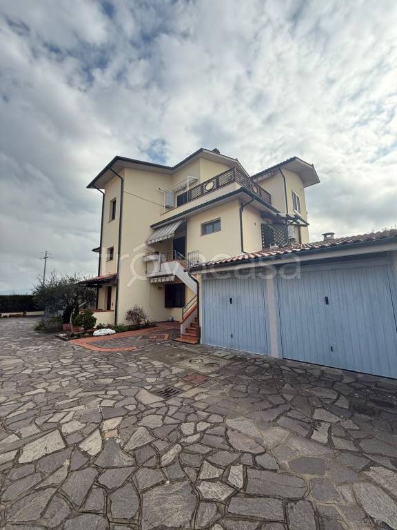 appartamento in vendita a Campi Bisenzio