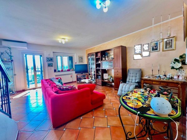 casa indipendente in vendita a Campi Bisenzio in zona San Cresci