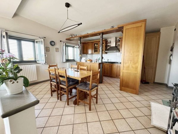 casa indipendente in vendita a Campi Bisenzio in zona San Piero a Ponti