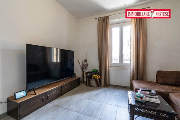 casa indipendente in vendita a Campi Bisenzio