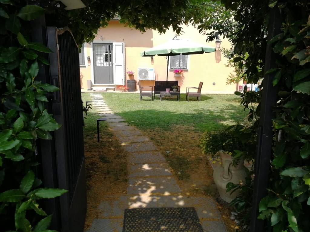 casa indipendente in vendita a Campi Bisenzio in zona Il Rosi