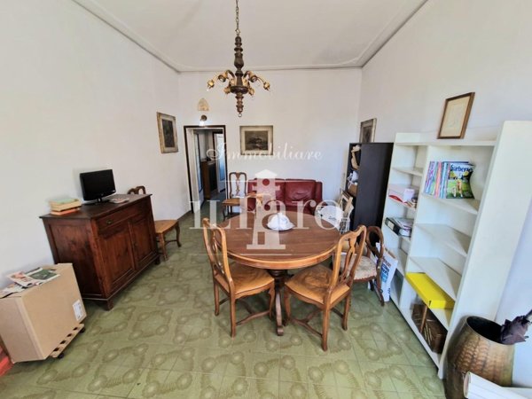 casa indipendente in vendita a Campi Bisenzio in zona Capalle