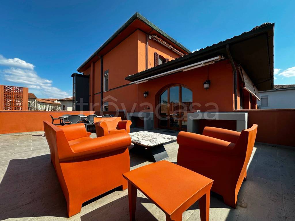 casa indipendente in vendita a Campi Bisenzio