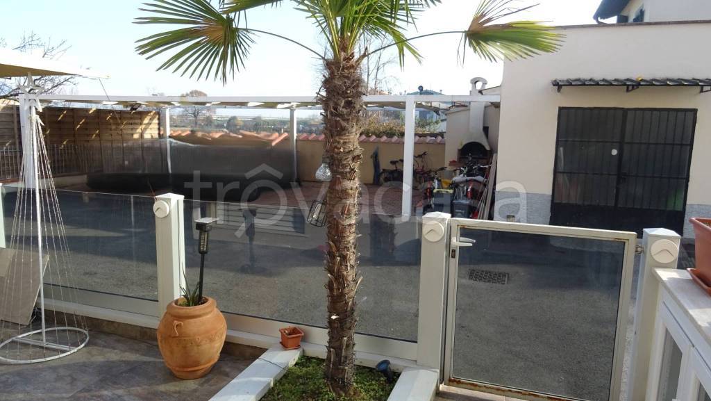 casa indipendente in vendita a Campi Bisenzio in zona San Piero a Ponti