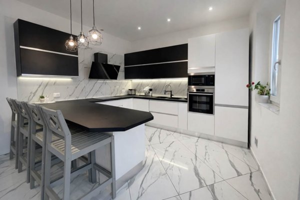 casa indipendente in vendita a Campi Bisenzio in zona Capalle