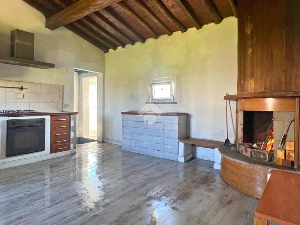 appartamento in vendita a Campi Bisenzio in zona Capalle