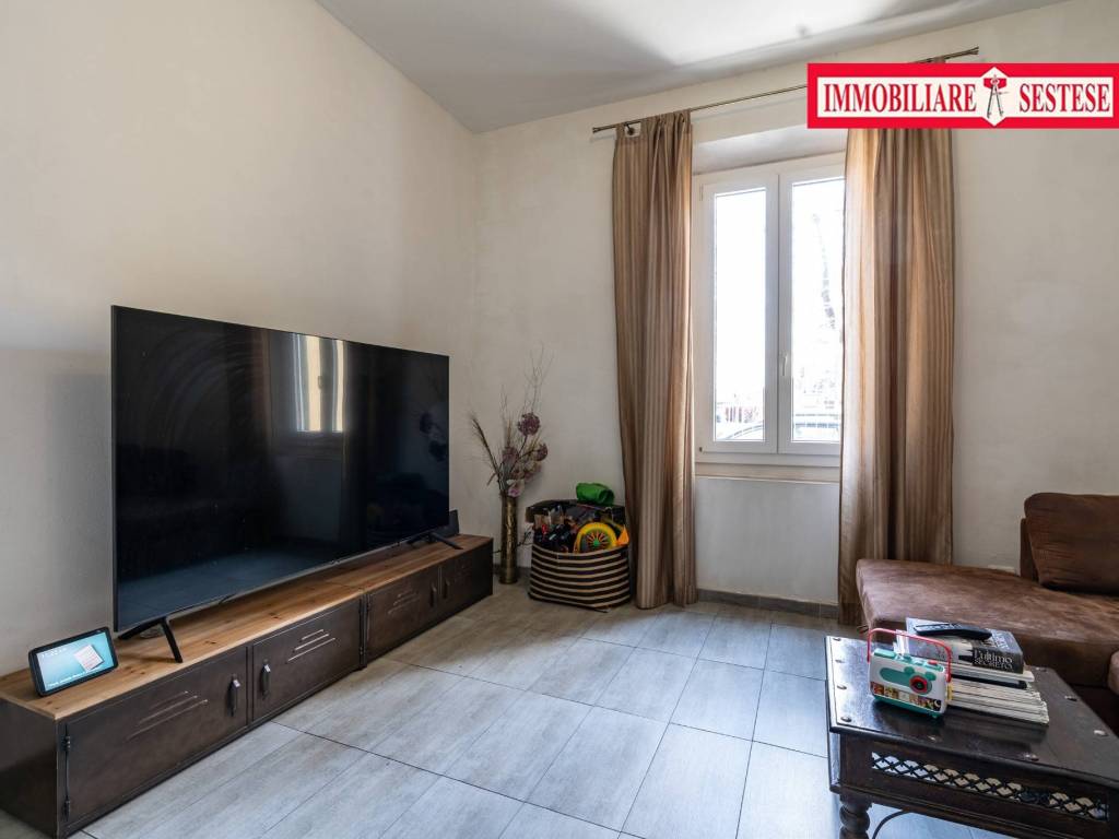 casa indipendente in vendita a Campi Bisenzio