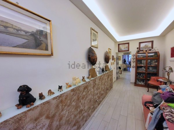 casa indipendente in vendita a Campi Bisenzio