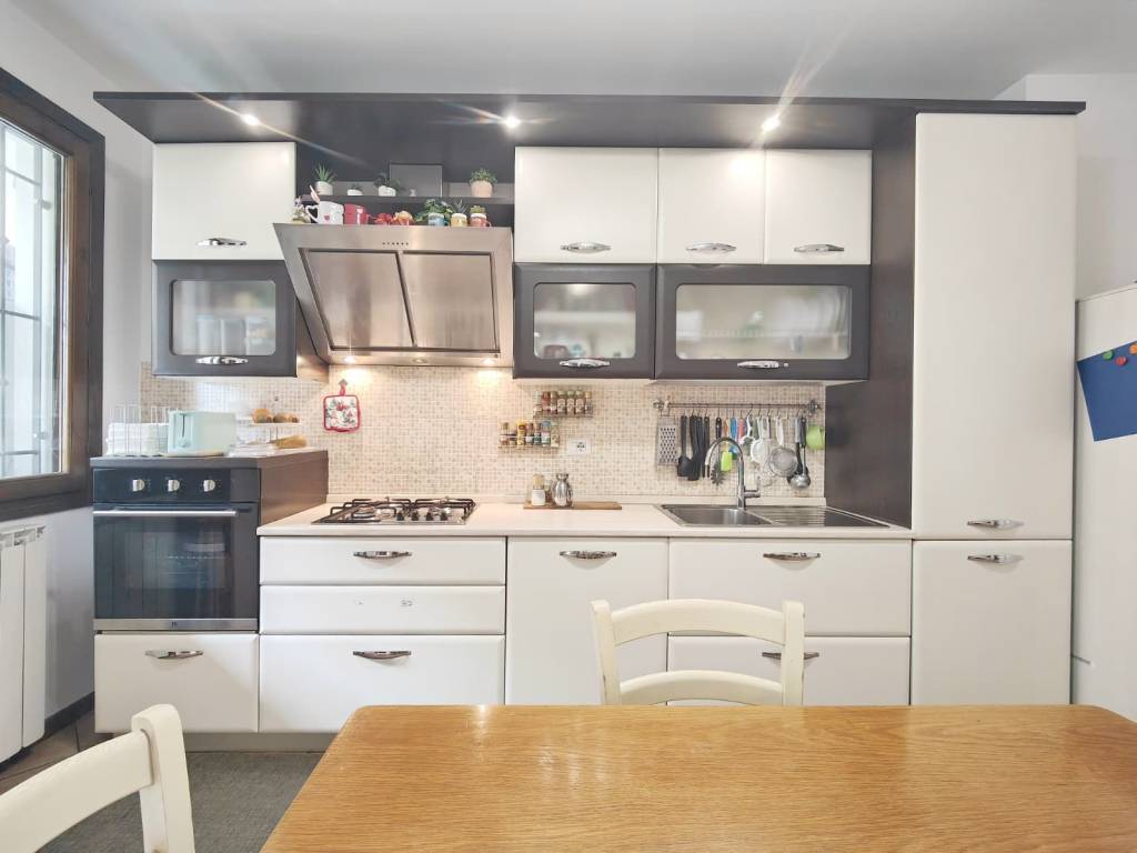 appartamento in vendita a Campi Bisenzio in zona San Cresci