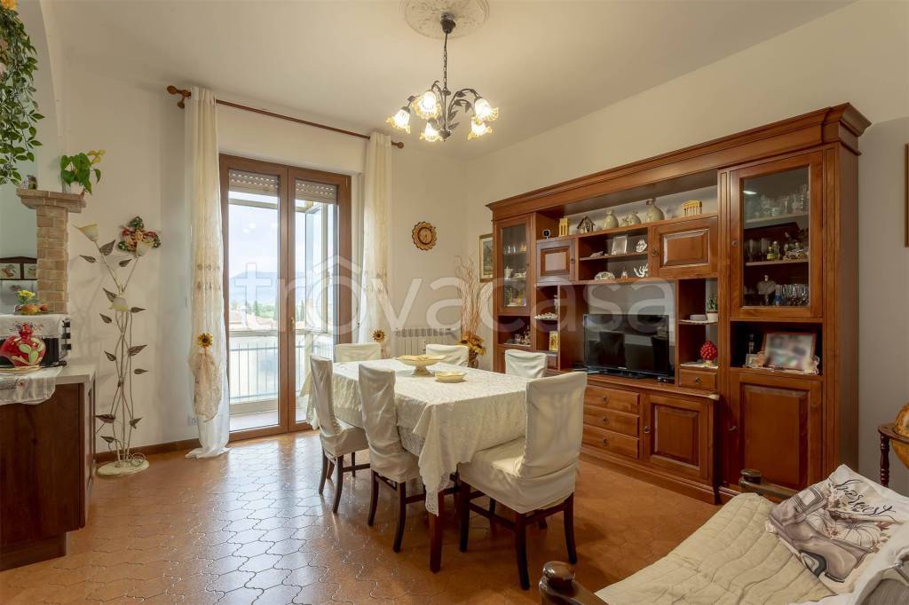 appartamento in vendita a Campi Bisenzio in zona San Piero a Ponti