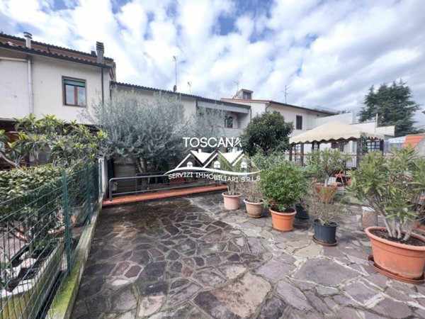 casa indipendente in vendita a Campi Bisenzio in zona San Cresci