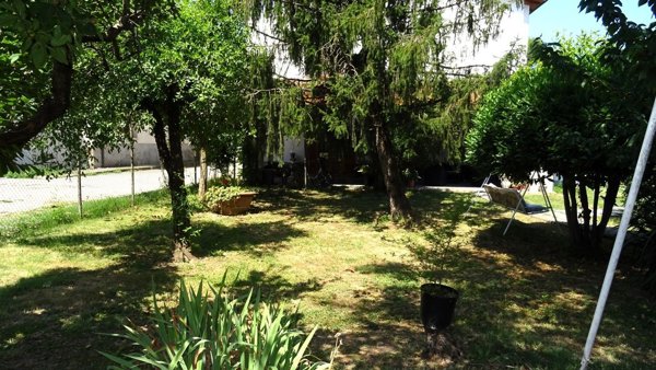 casa indipendente in vendita a Campi Bisenzio in zona San Piero a Ponti