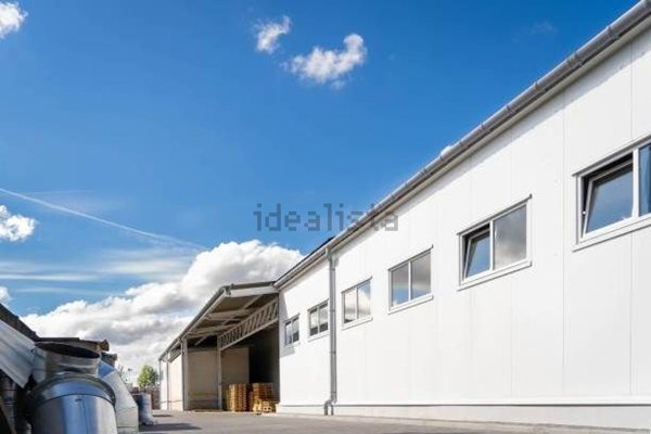 capannone in vendita a Campi Bisenzio in zona San Donnino