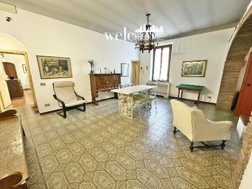 intera palazzina in vendita a Campi Bisenzio