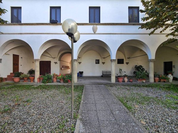 appartamento in vendita a Campi Bisenzio in zona San Donnino