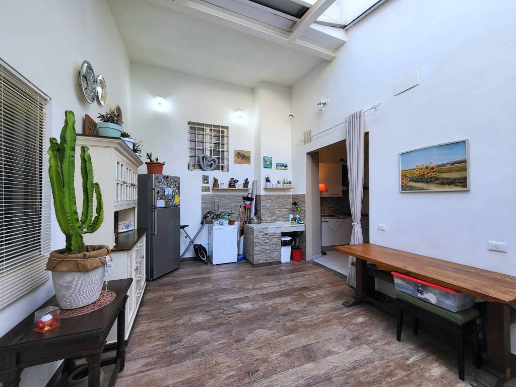 casa indipendente in vendita a Campi Bisenzio