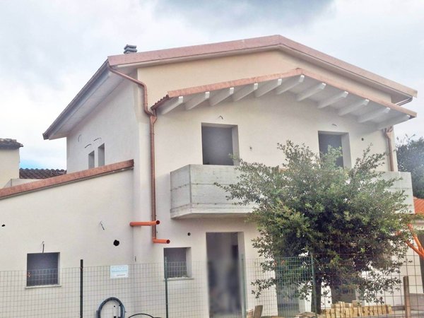 casa indipendente in vendita a Campi Bisenzio in zona San Cresci