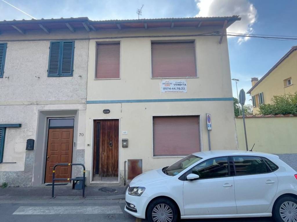 casa indipendente in vendita a Campi Bisenzio