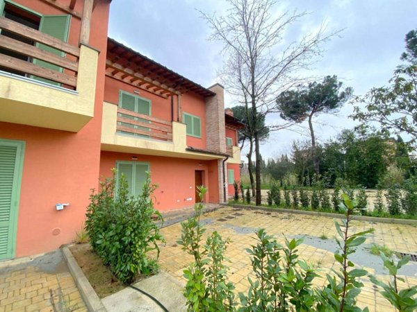 casa indipendente in vendita a Campi Bisenzio in zona Il Rosi