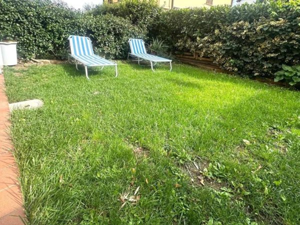 casa indipendente in vendita a Campi Bisenzio in zona San Piero a Ponti