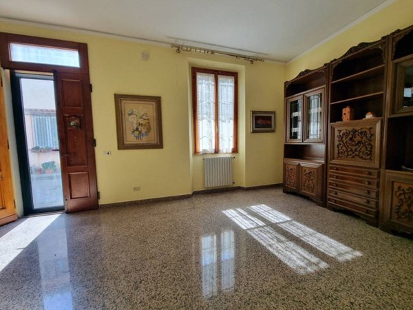 casa indipendente in vendita a Campi Bisenzio in zona Capalle