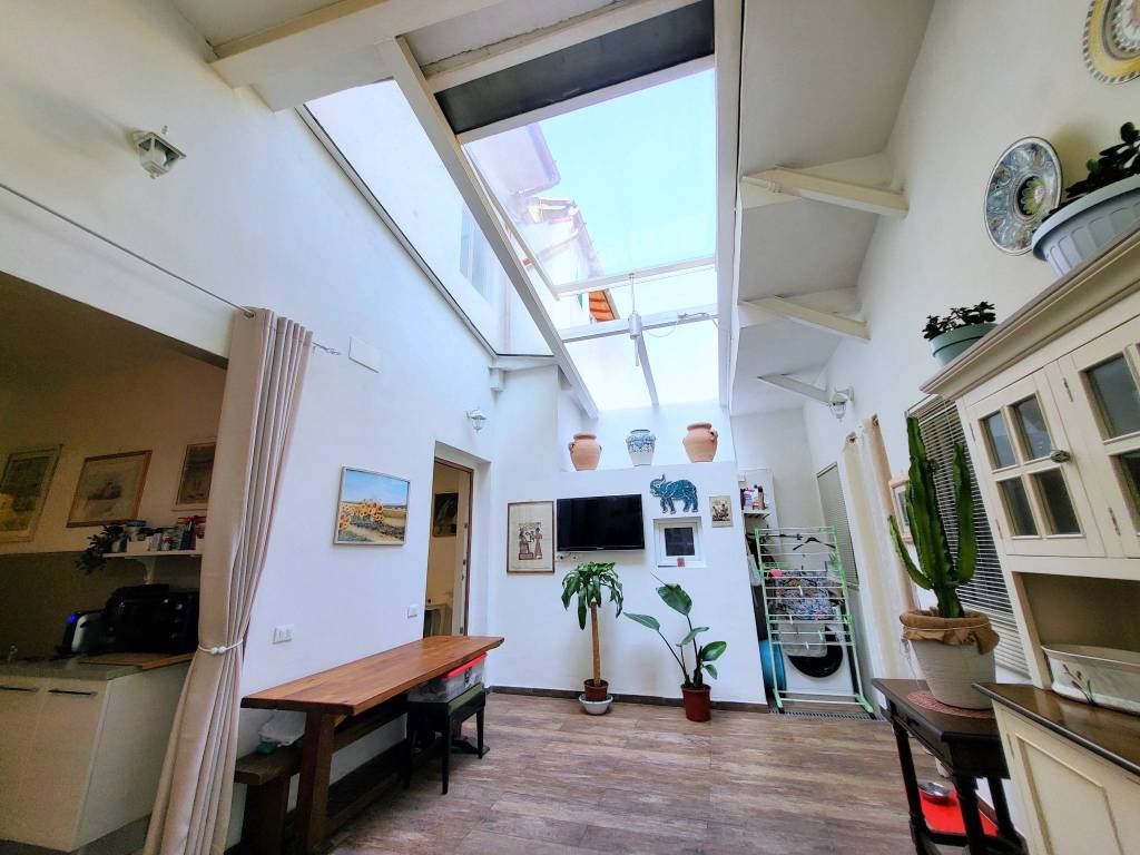 casa indipendente in vendita a Campi Bisenzio