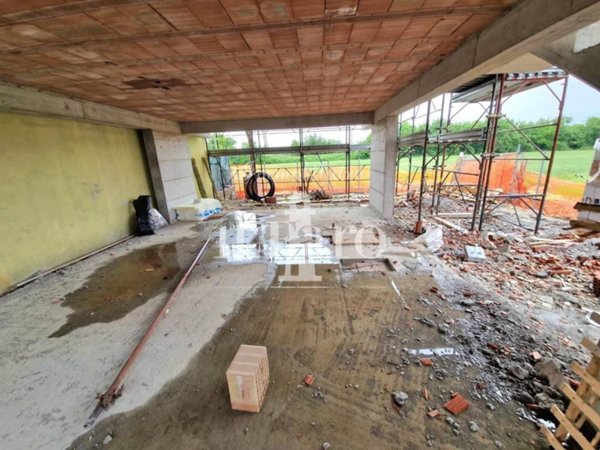 casa indipendente in vendita a Campi Bisenzio in zona San Piero a Ponti