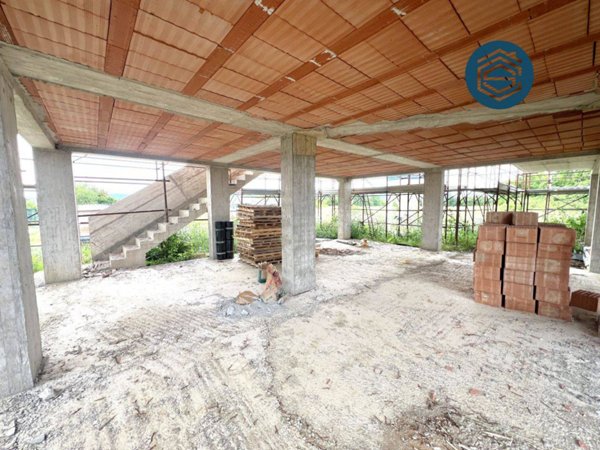 casa indipendente in vendita a Campi Bisenzio in zona Sant'Angelo a Lecore