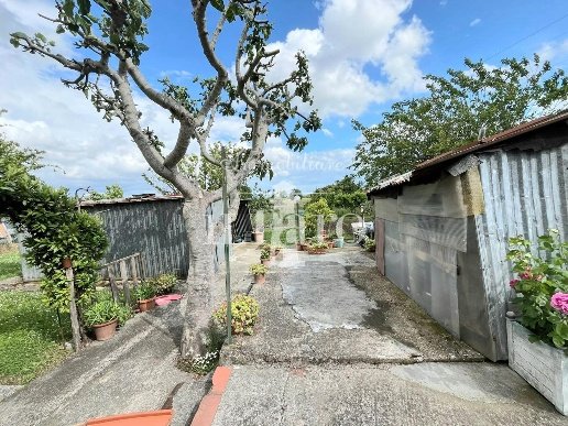 casa indipendente in vendita a Campi Bisenzio in zona Sant'Angelo a Lecore